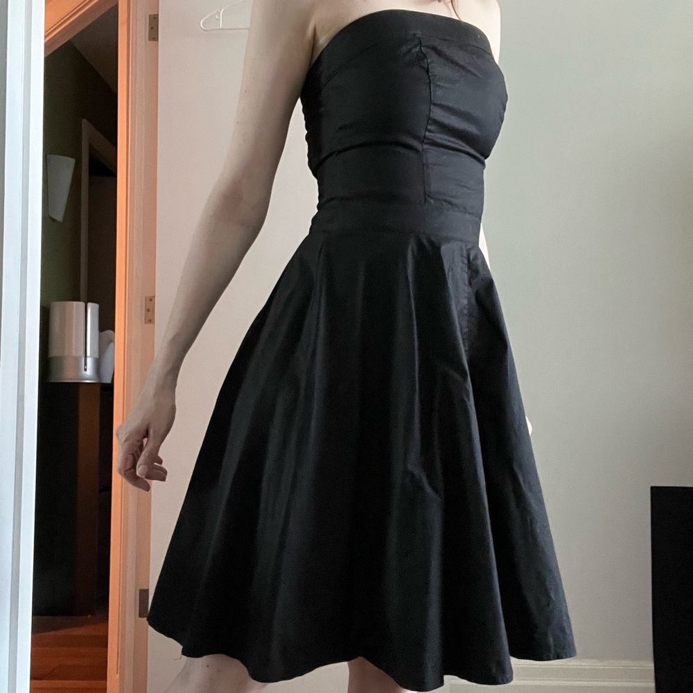 Tristan and Iseut black A-line strapless dress size 2